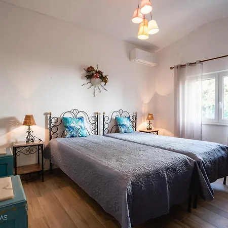 Casa Bananeiras * Armação de Pêra